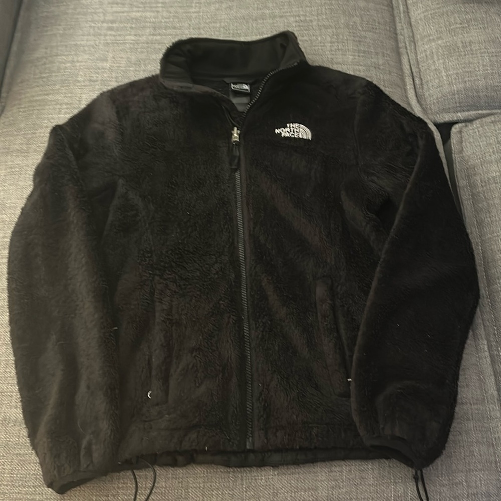 The North Face women’s fleece full zip jacket.